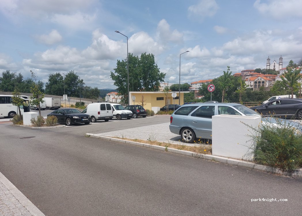 (6270-479) Seia - Unnamed Road — foto