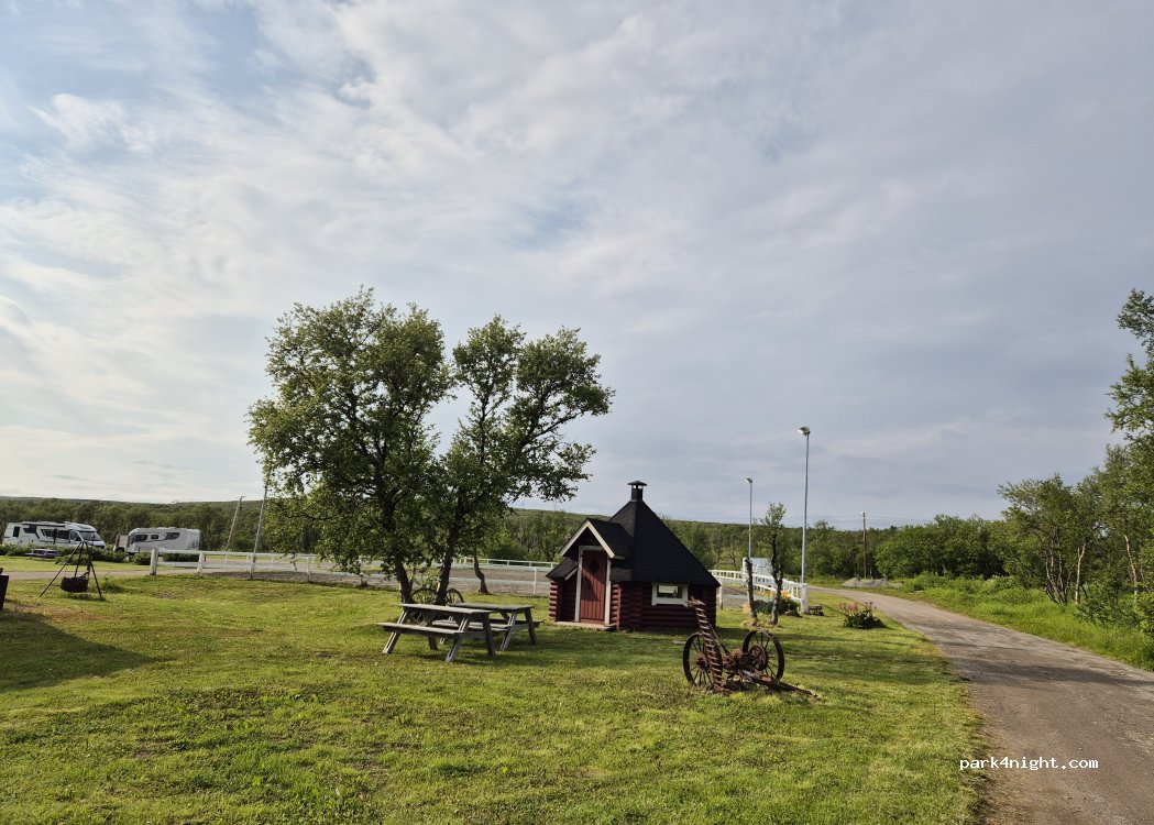 VADSØ CAMPING (GÅRDS CAMPING) — foto 3