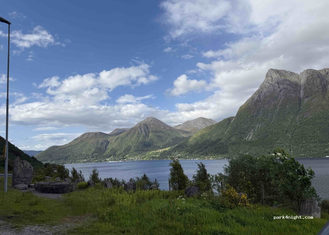 (6160) Hovdebygda - SØRESTRANDA 554 — foto 2