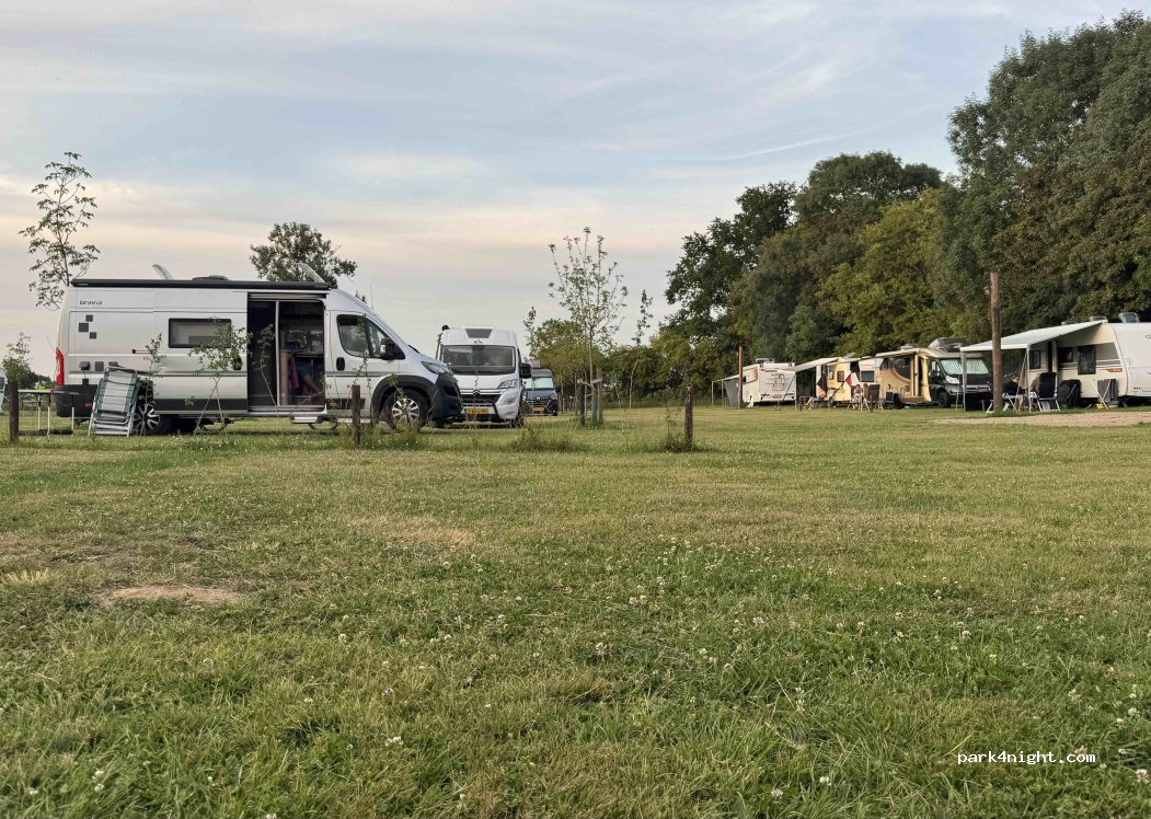 Boerderij & Kampeerplaats Aan de Diek — foto 5