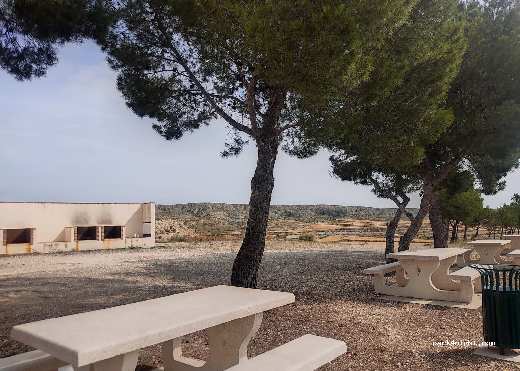 (50135) Mediana de Aragón - Unnamed road — foto
