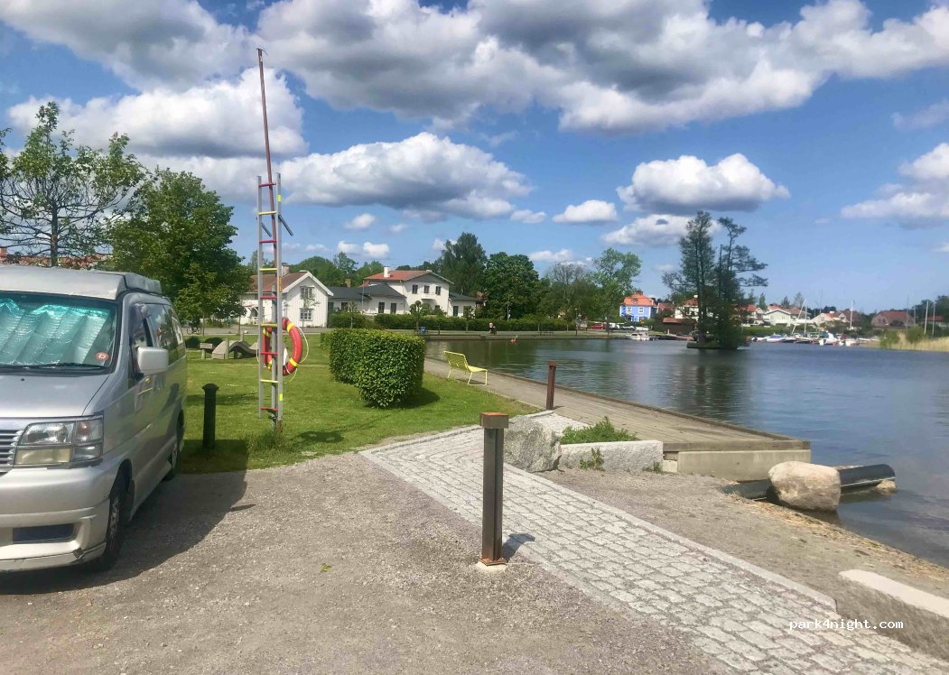 (647 30) Mariefred - 2 Strandvägen — foto 2