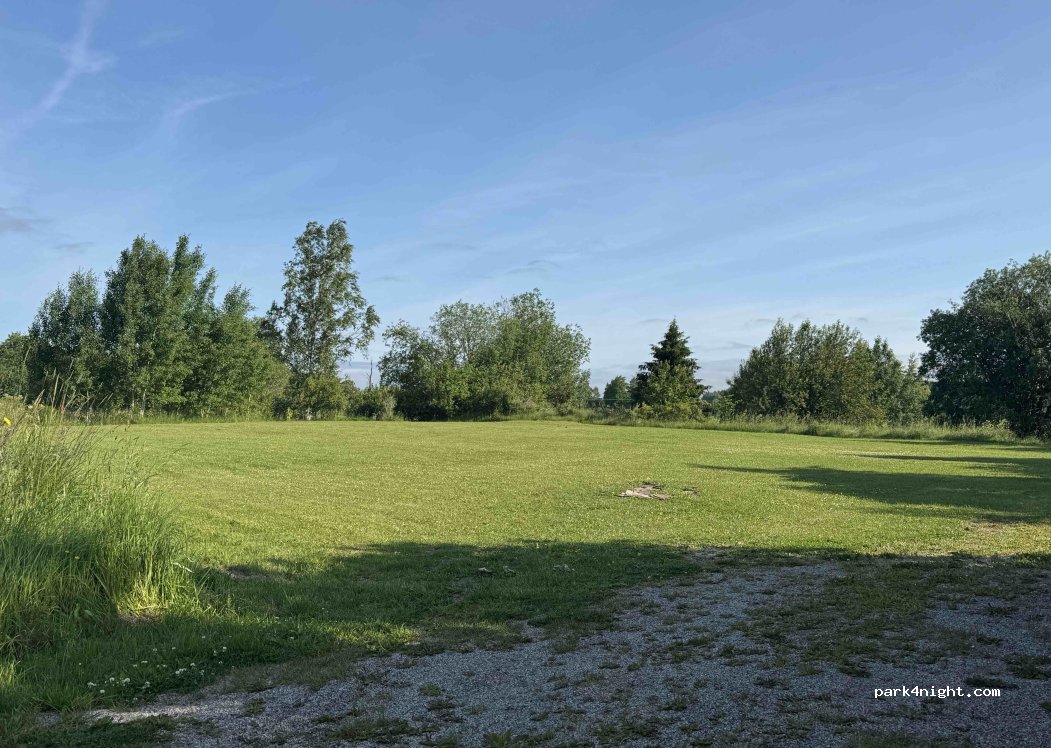 (705 97) Björka - Unnamed road — foto 3