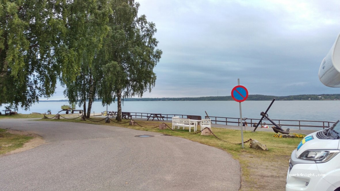 (618 93)  - 67 Båtbyggarvägen — foto