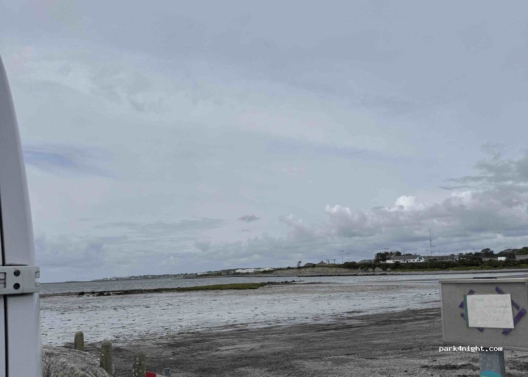 (H91 V4KW) Galway - Ballyloughane Rd — foto 2