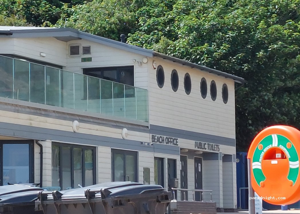 (BH2 5JF) Westbourne - Off West Overcliff Drive — foto