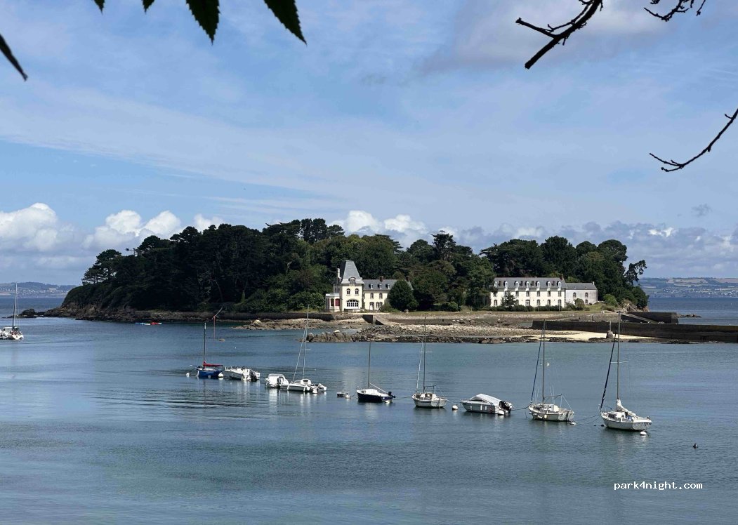 (29100) Douarnenez - 41 Boulevard Camille Reaud — foto