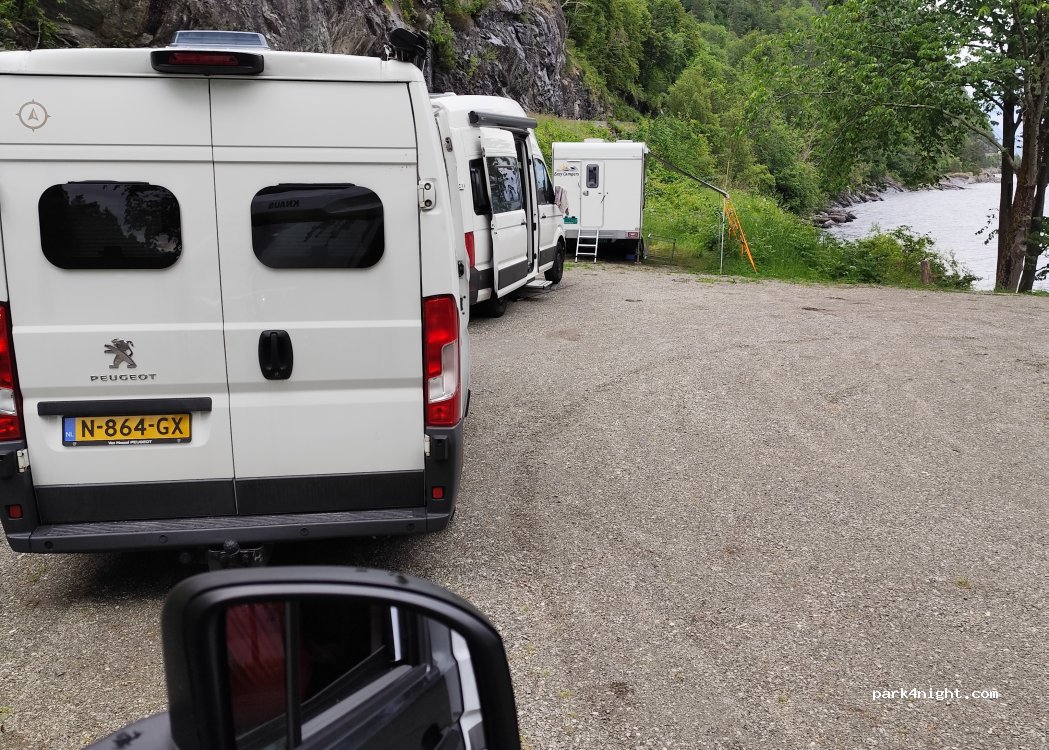 (5612) Steinstø - Ålvikvegen — foto