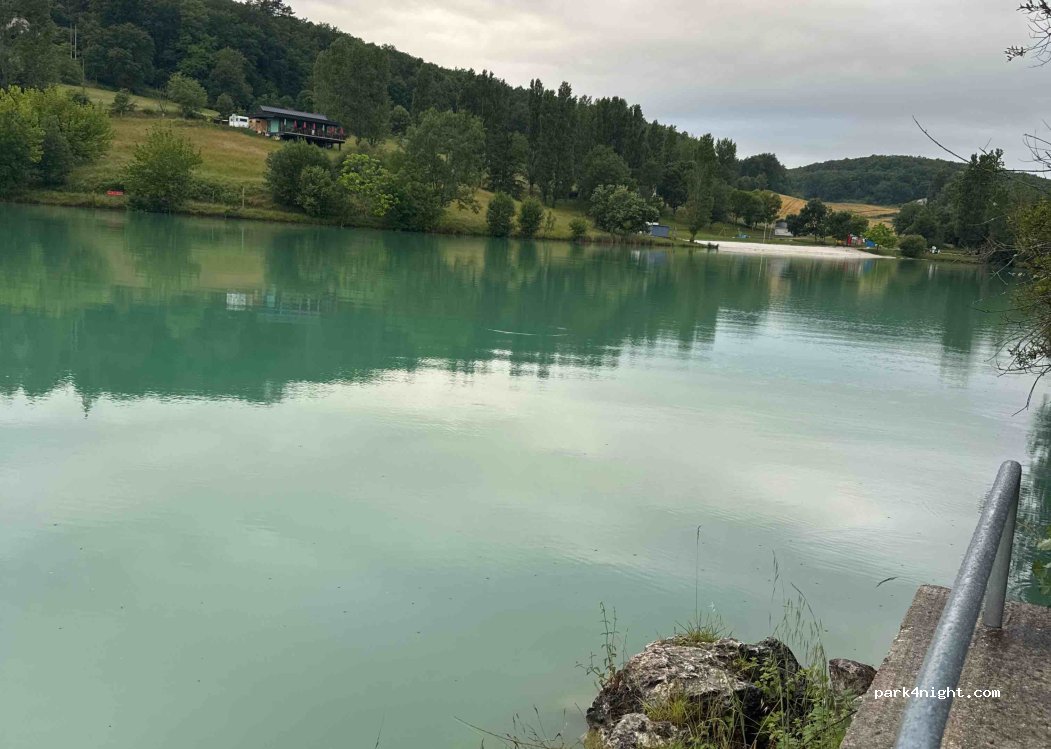 (46800) Montcuq-en-Quercy-Blanc - 165 Chemin de la Plage — foto 2