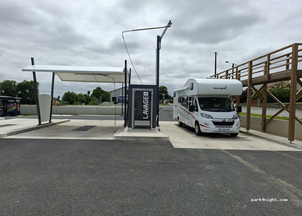(79310) Saint-Pardoux-Soutiers - 4 Route de Parthenay — foto