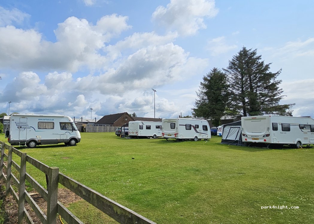 Galabank Camping & Caravan Site — foto