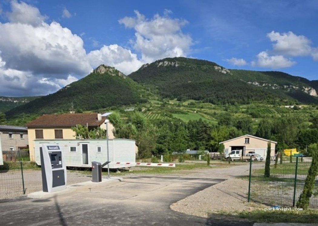 (12640) Rivière-sur-Tarn - 21 Route de Millau — foto