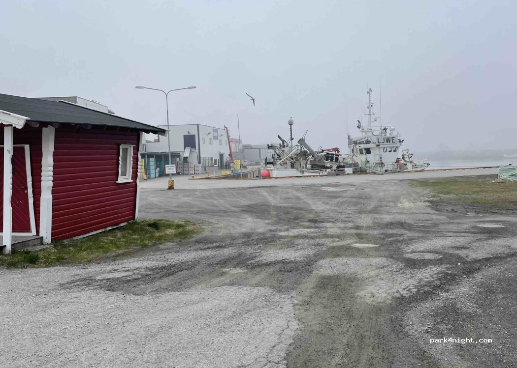 (9980) Berlevåg - 323 Sandsletta — foto 2