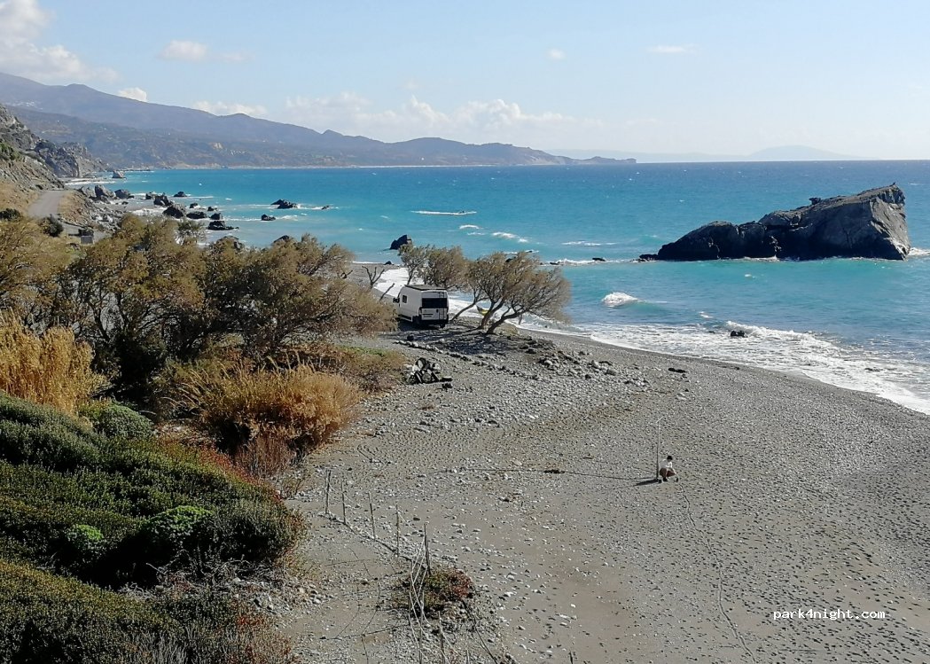 (740 60) Lampi - Unnamed Road — foto 2