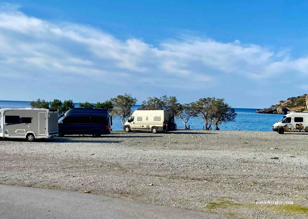 (740 60) Lampi - Unnamed Road — foto 4