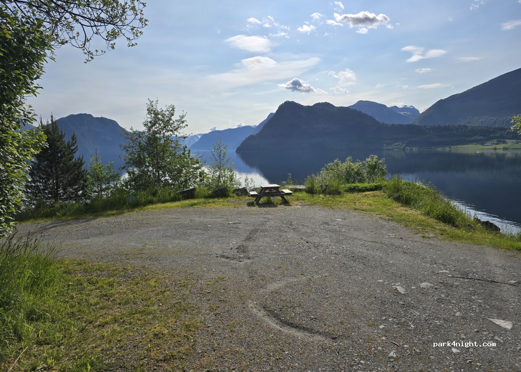 (6386) Måndalen - 4 Sausetvegen — foto