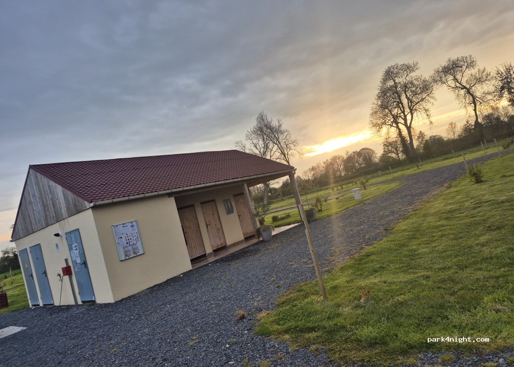 Aire Naturelle d'Agy - Bayeux — foto