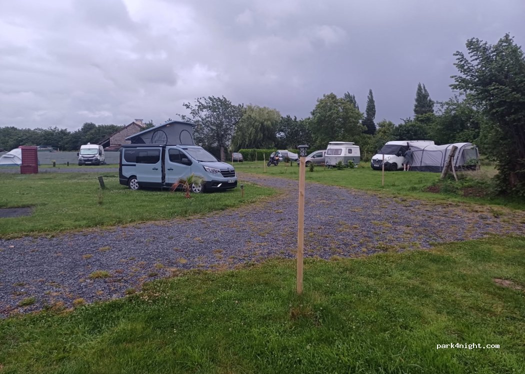 Aire Naturelle d'Agy - Bayeux — foto 3