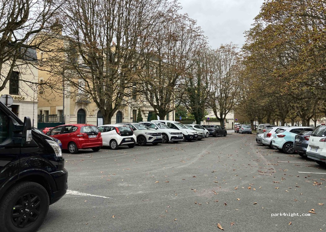 (51000) Châlons-en-Champagne - 5 Cours d'Ormesson — foto 2
