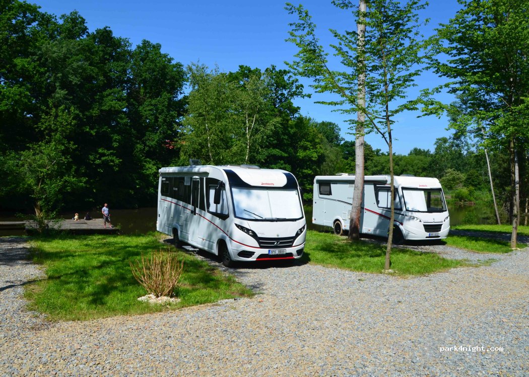 Home for campers in nature near Pilsen — foto
