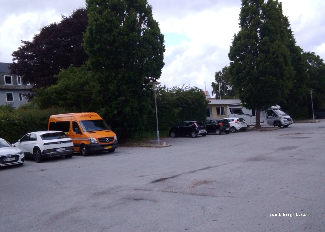 (9900) Frederikshavn - 73V Rådhus Alle — foto 4