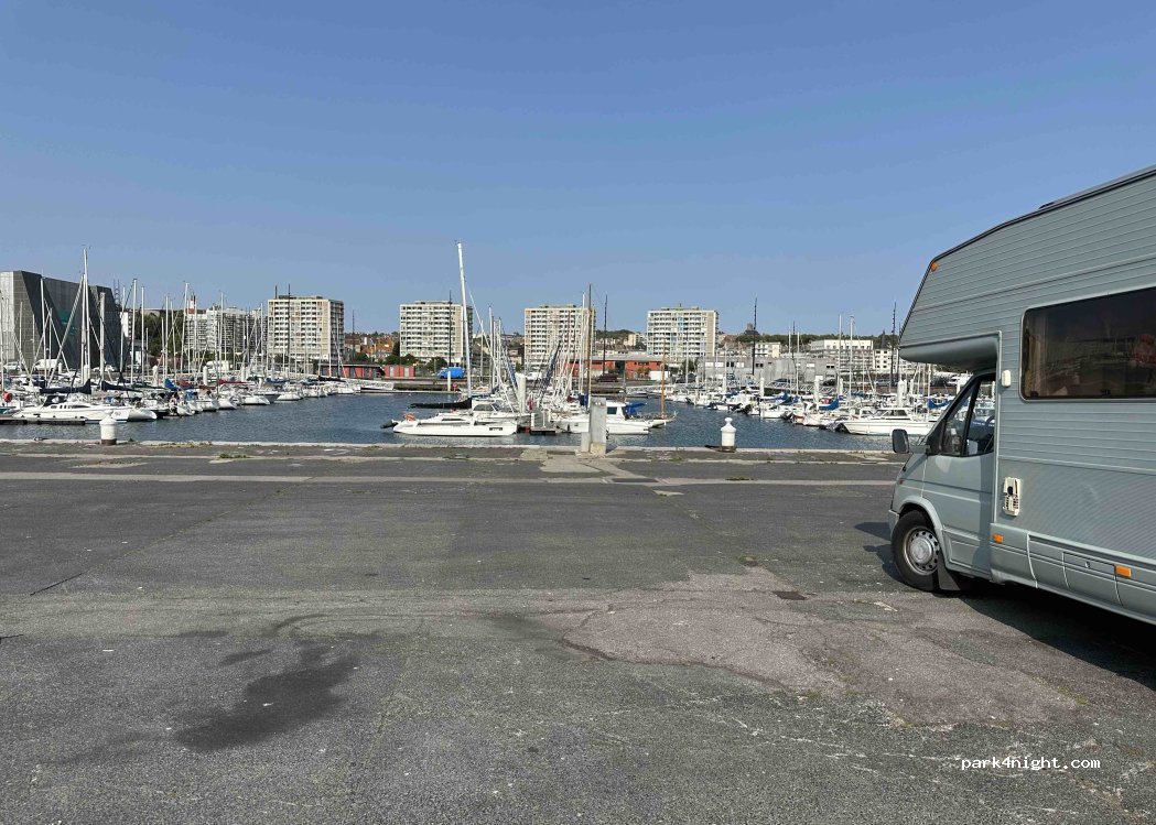 (62200) Boulogne-sur-Mer - 6 Boulevard du Bassin Napoléon — foto 3