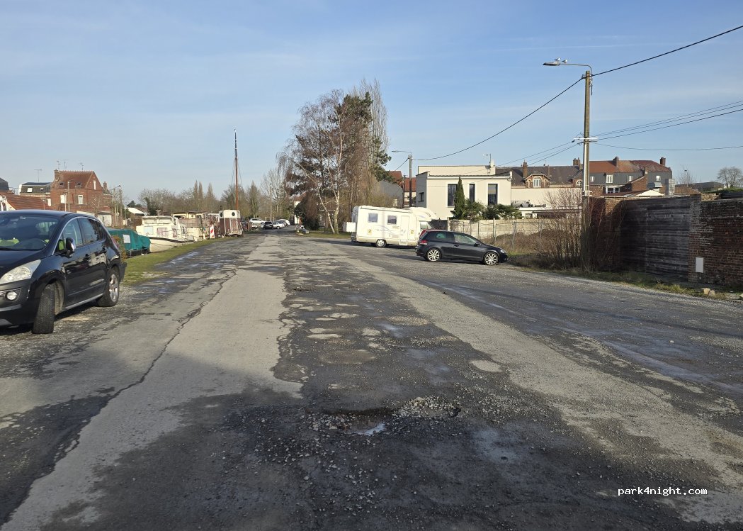 (59400) Cambrai - 20 Quai de Selles — foto 4