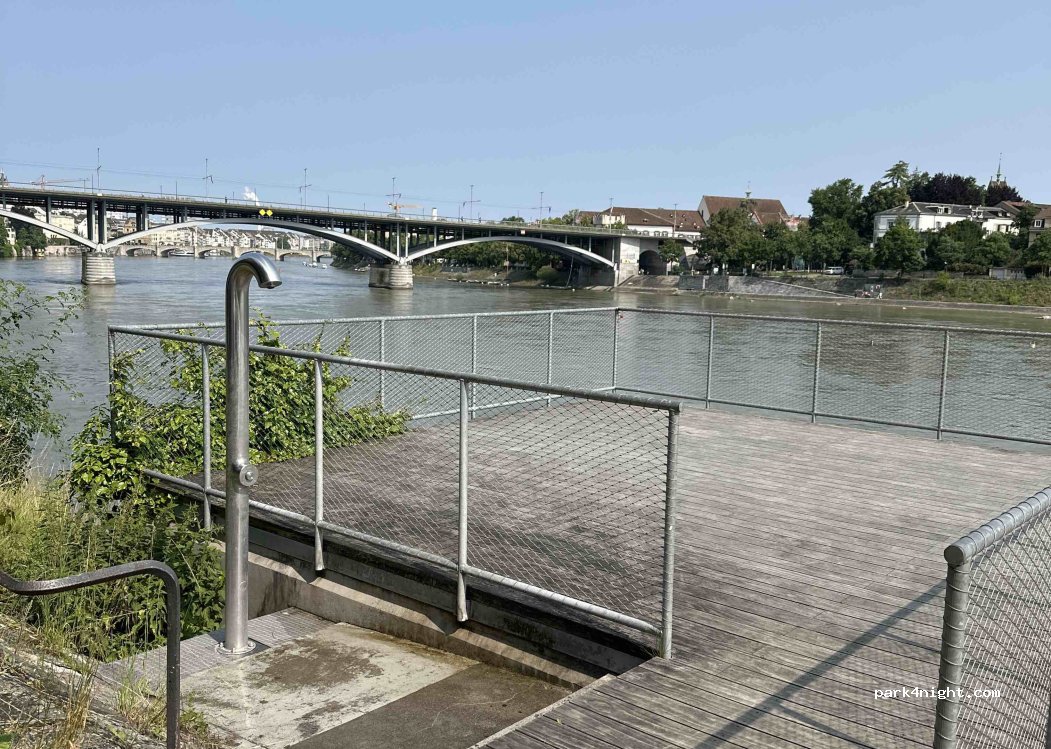 (4052) Basel - 42 Sankt Alban-Rheinweg — foto