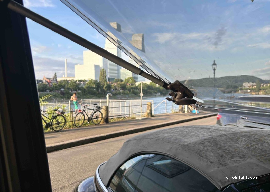 (4052) Basel - 42 Sankt Alban-Rheinweg — foto 4