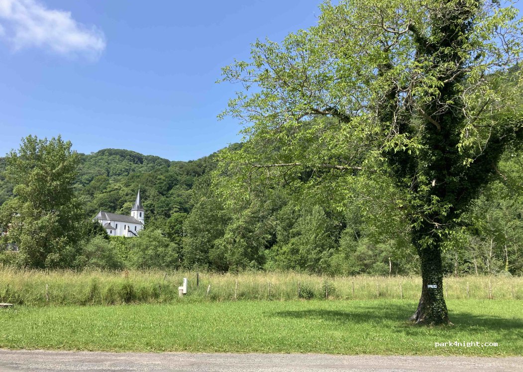 Aire naturelle de camping - Hôtel Chez Bouchet — foto 2