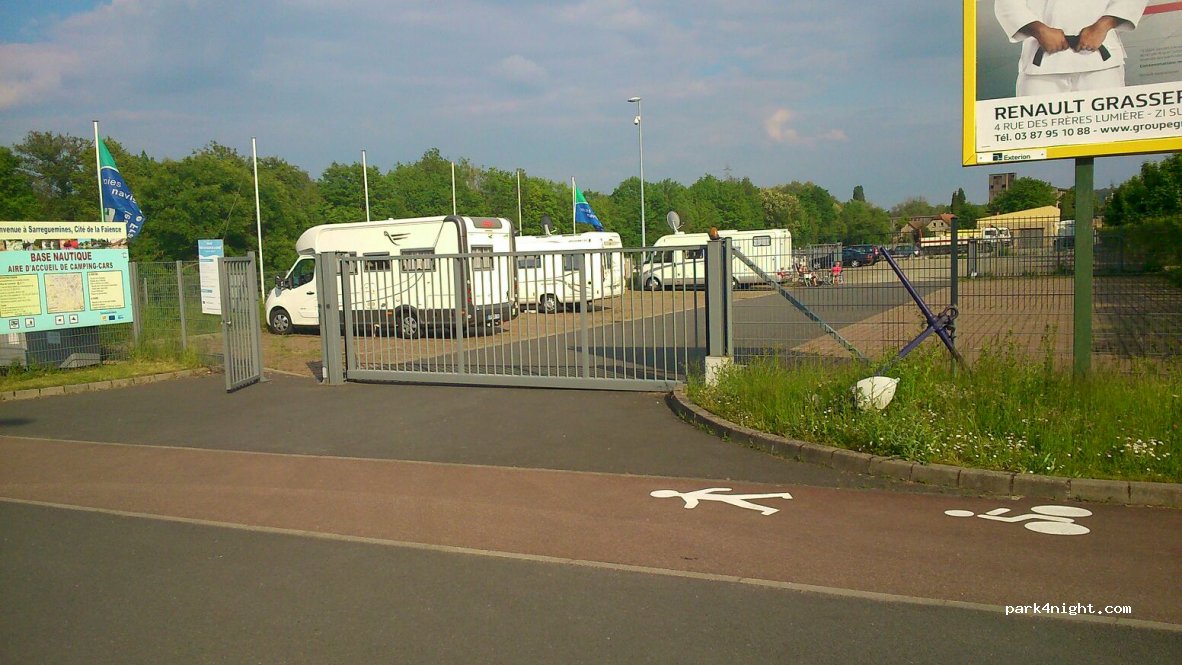 (57200) Sarreguemines - 9 Rue de Steinbach — foto