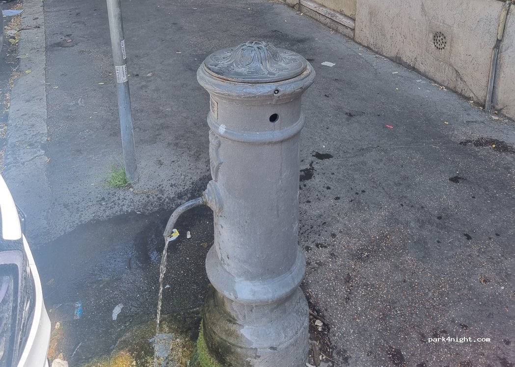 (00192) Roma - 33 Via Catone — foto