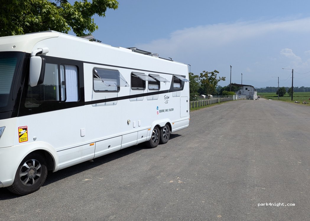(65350) Pouyastruc - 11 Rue du Stade — foto