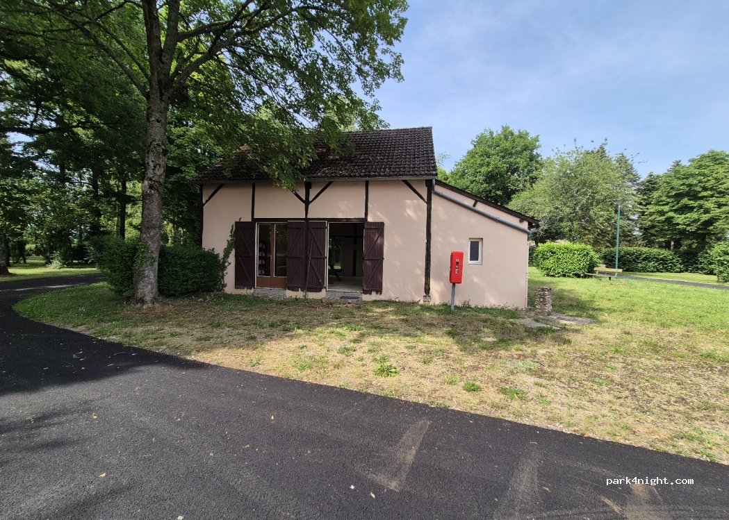 (89220) Bléneau - 42 Rue du Lieutenant Travers — foto 5