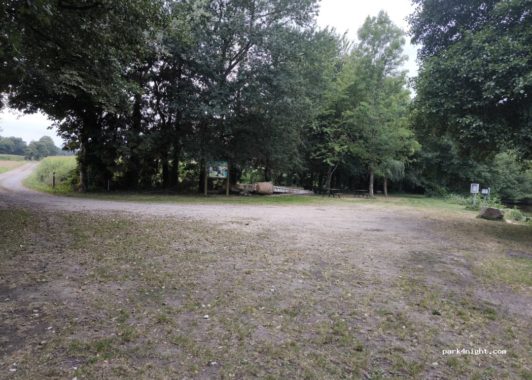 (35610) Trans-la-Forêt - Unnamed Road — foto