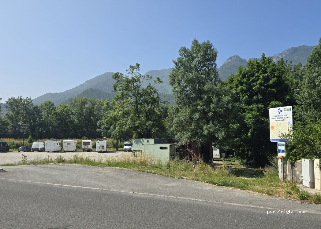(26150) Die - 20 Route d'Ausson — foto