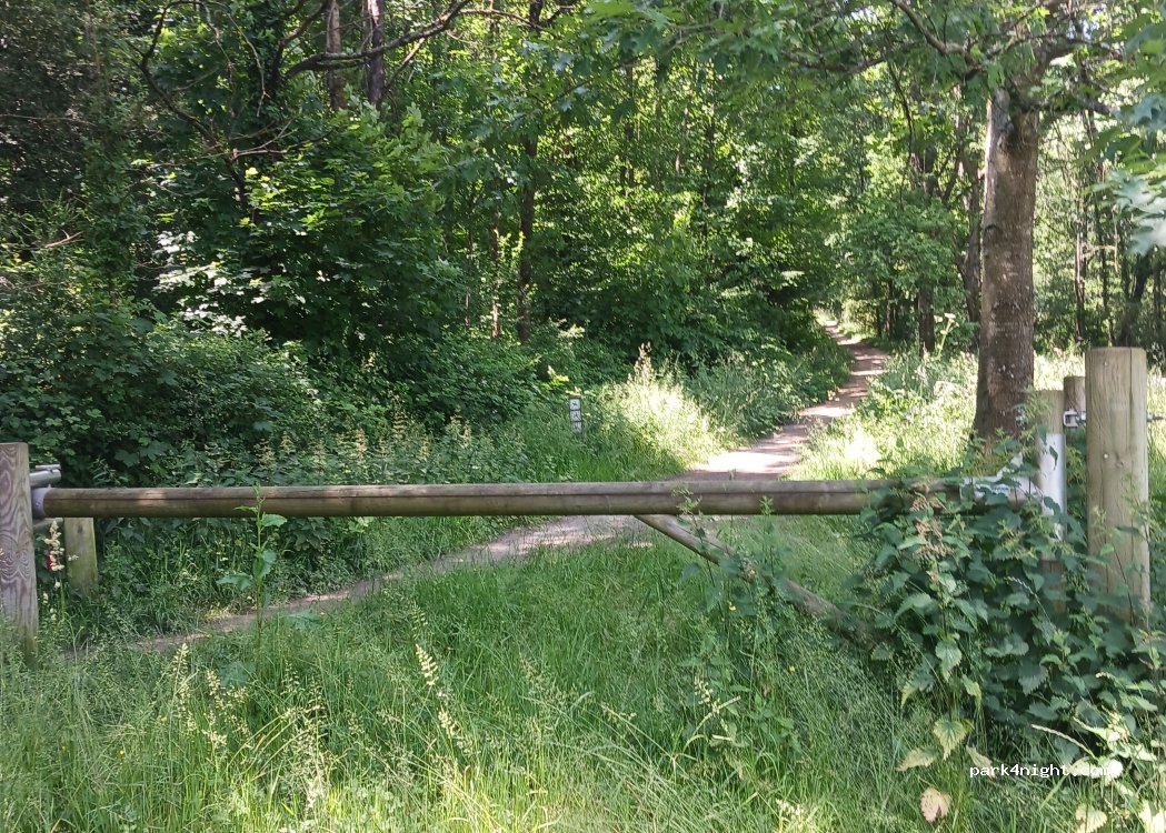 (42530) Saint-Genest-Lerpt - 19 Route de Landuzière — foto 2