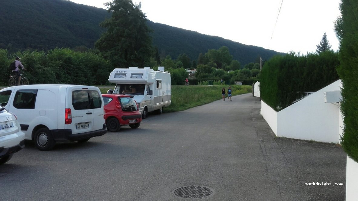 (74320) Sévrier - 300 Chemin vers Rives — foto