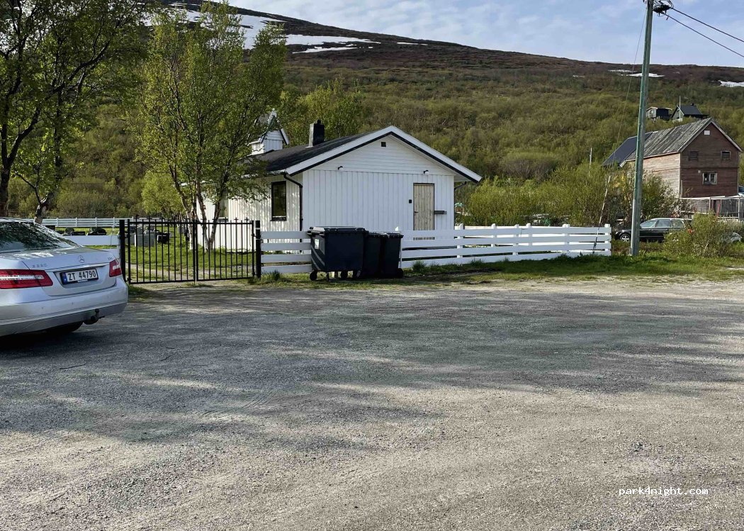 (9790) Kjøllefjord - 207 Kifjordveien — foto