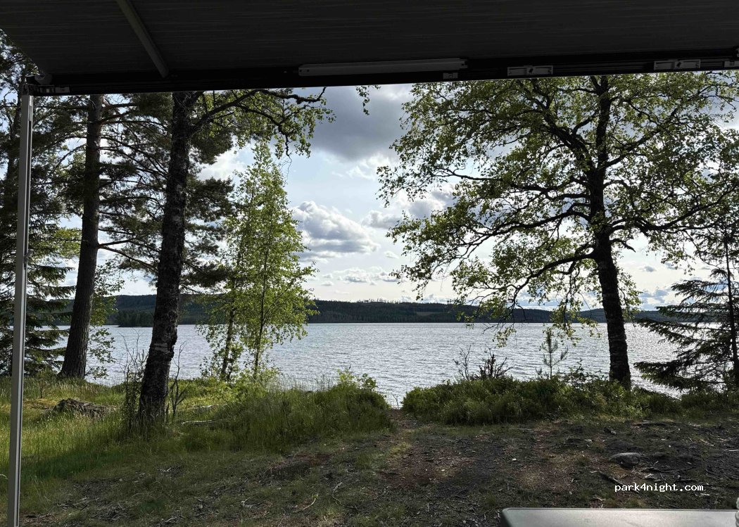 (686 98) Gräsmark - Unnamed Road — foto