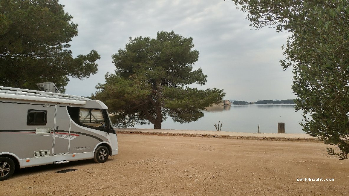 () Šibenik - Unnamed Road — foto 2