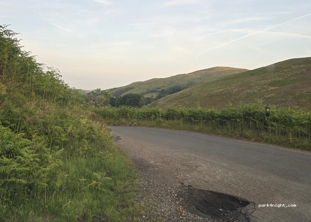 (BB7 3BJ) Clitheroe - Unnamed Road — foto