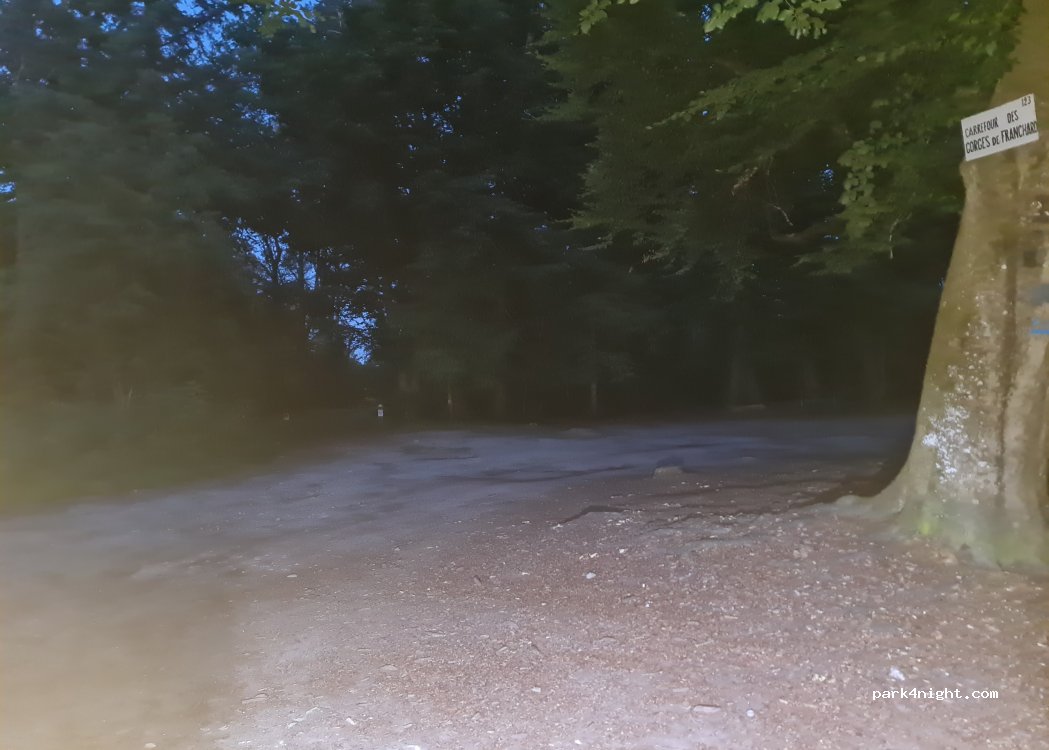 (77300) Fontainebleau - Route des Gorges de Franchard — foto