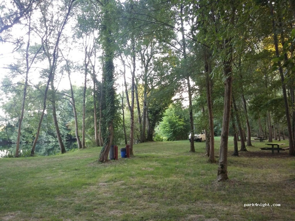 (16140) Fouqueure - Les Grands Essards — foto