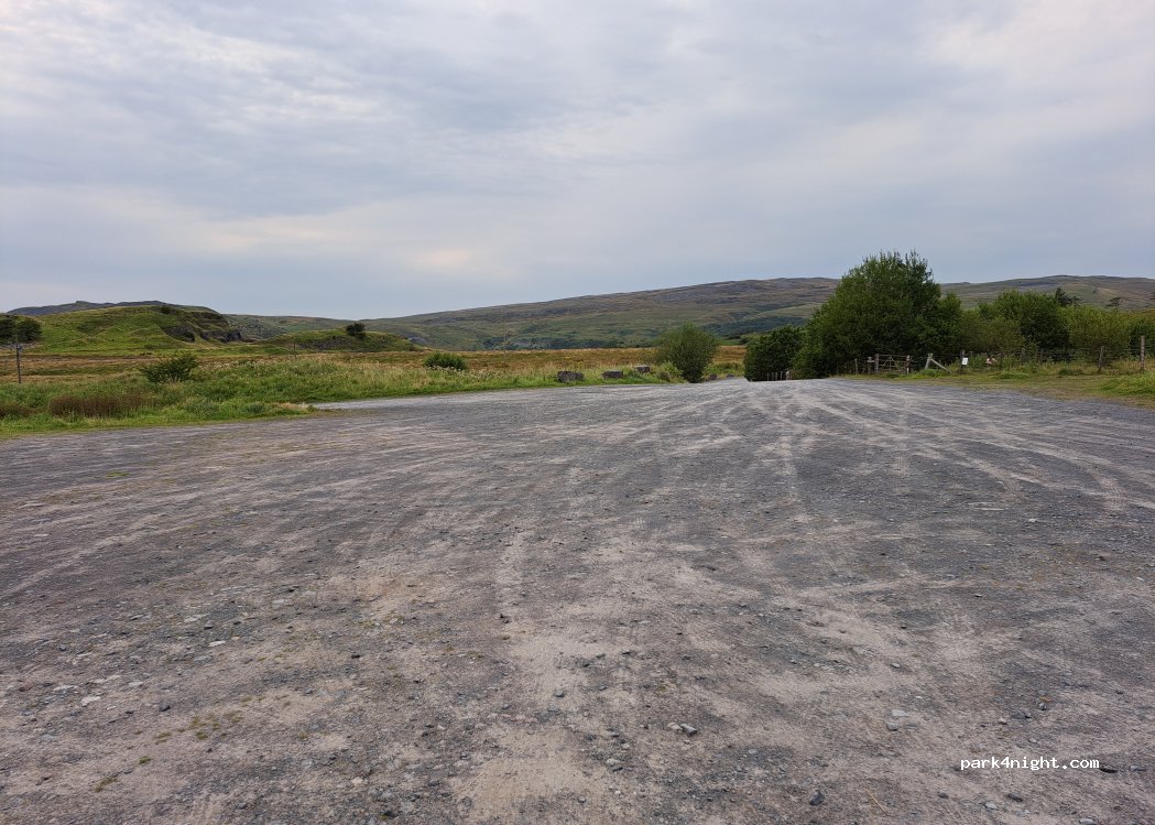 (SA9 1GQ) Penwyllt - 1-10 Powell Street — foto