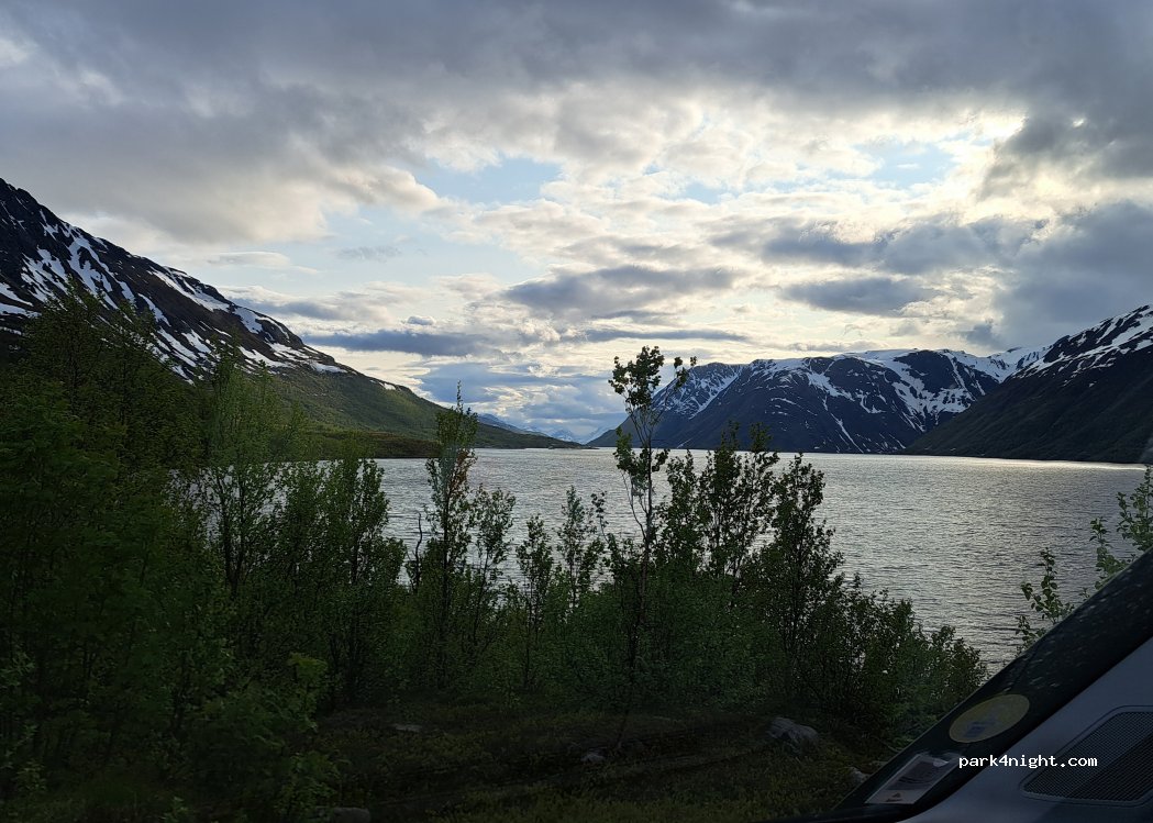 (9163) Jøkelfjord - 853 Jøkelfjordveien — foto