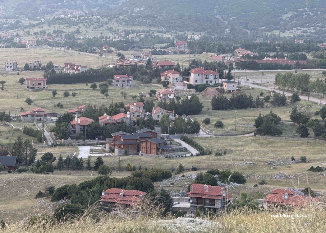 (320 04) Kalivia Arachovas - Eparchiaki Odos Arachovas-Eptalofou — foto