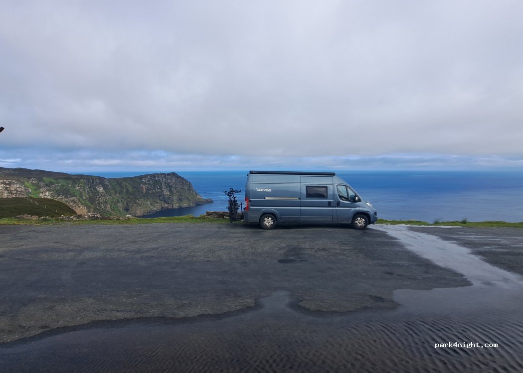 () The Ross - Unnamed Road — foto