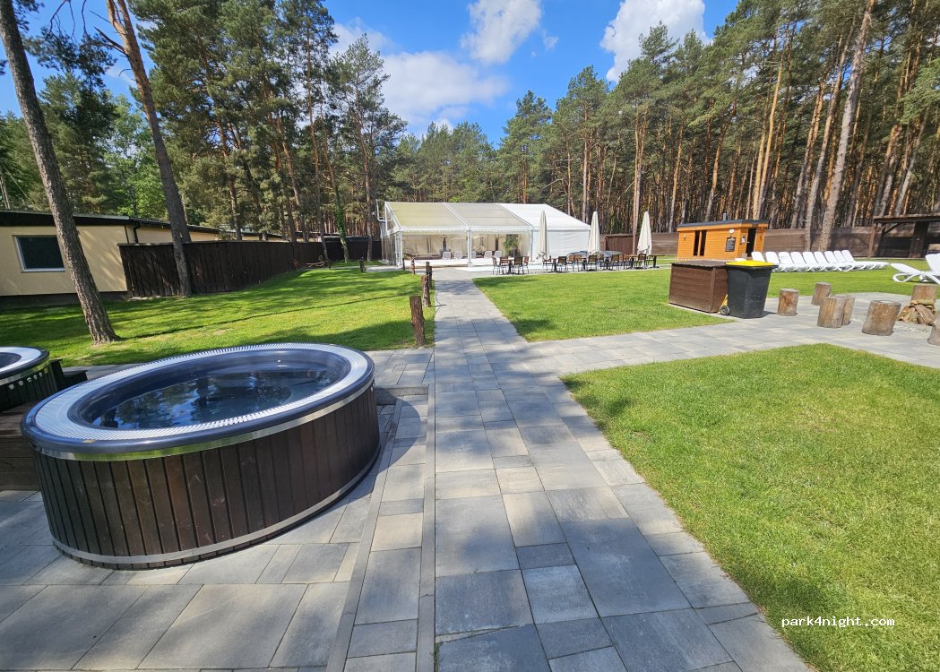 (98-335) Kałuże - — foto 4