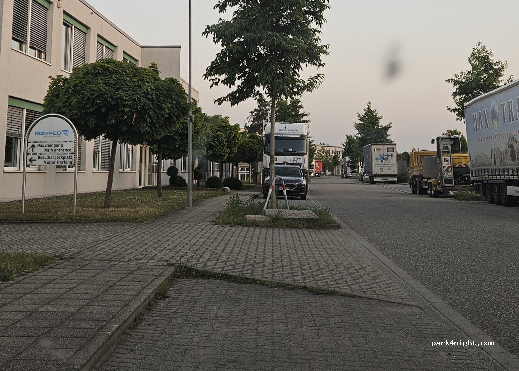 (76227) Karlsruhe - 11 Am Heegwald — foto